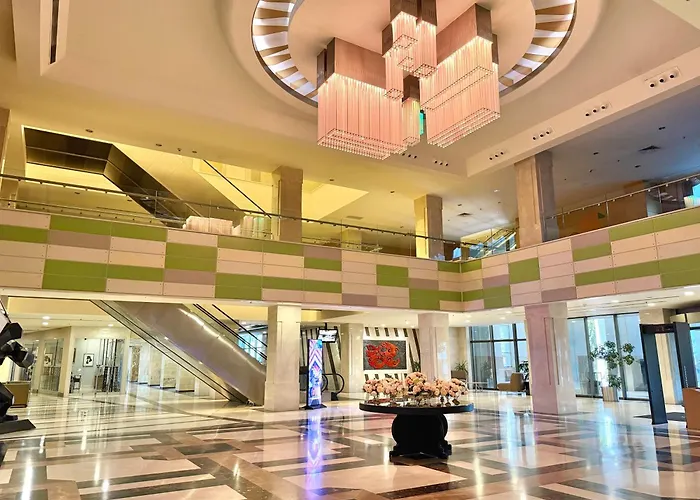 The Green Park Pendik