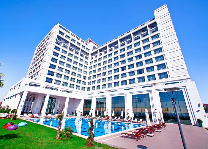 The Green Park Pendik